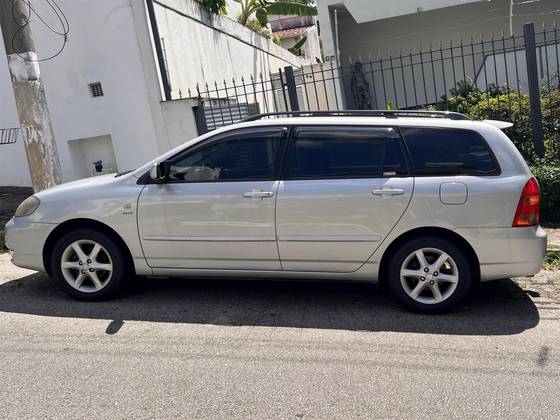 TOYOTA FIELDER 1.8 16V GASOLINA 4P AUTOMÁTICO TOYOTA FIELDER 1.8 16V GASOLINA 4P AUTOMÁTICO